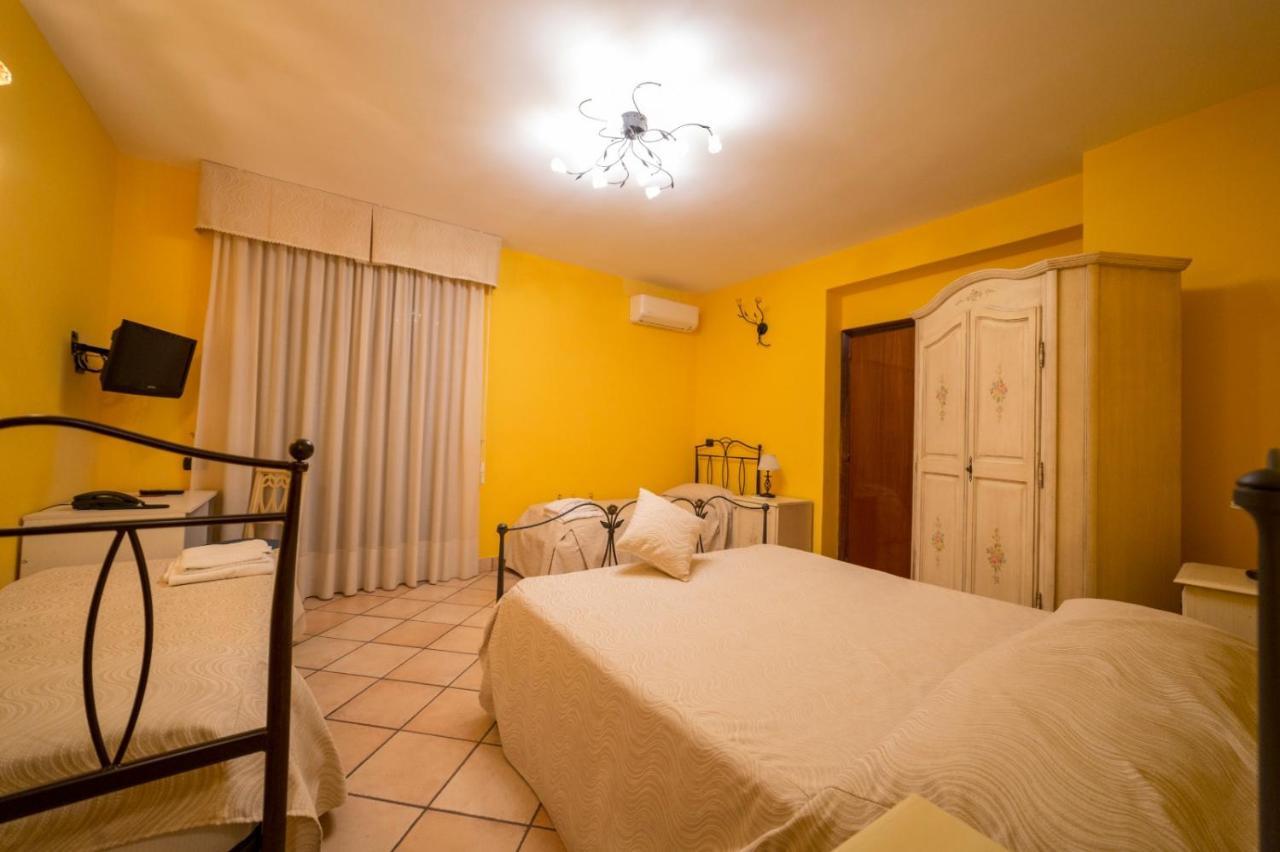 Villa Al Rifugio Cava deʼ Tirreni Zewnętrze zdjęcie